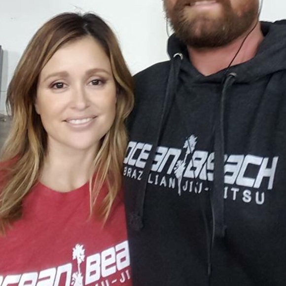 Meet your Posher, Laura - Picture 1 of 1